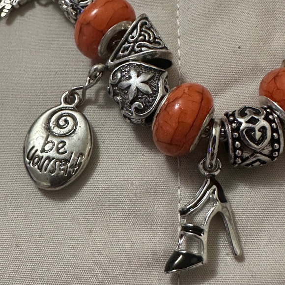 Handmade – NWOT – 925 SS plated charm bracelet. Orange beads. Relationship Charm - Picture 6 of 16